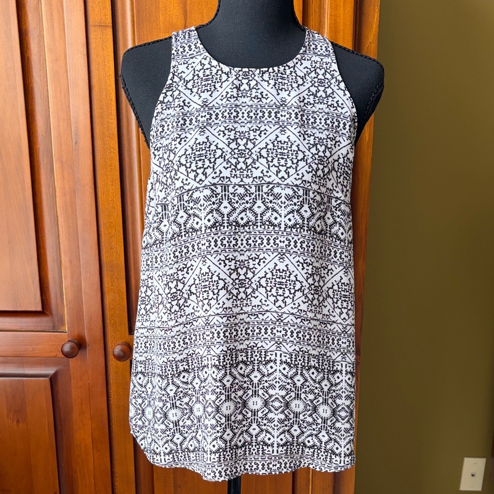 Violet & Claire Sleeveless Top